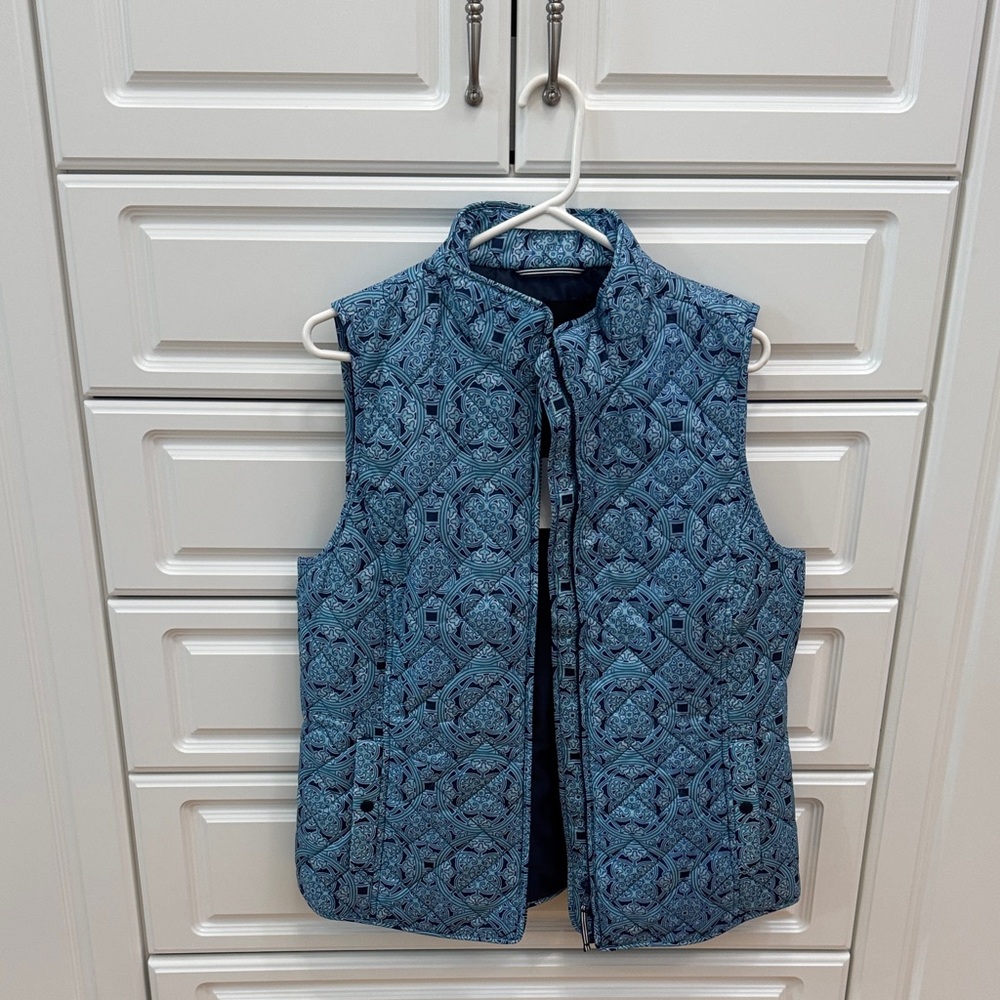 Talbots Blue and White Patterned Quilted Vest